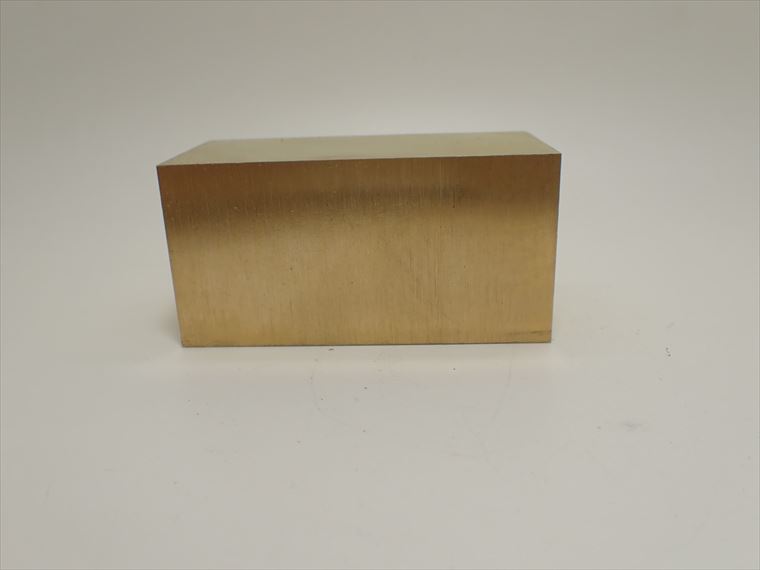 bp1183 真鍮四角柱ブロック （brass cube) 35×35×70 約725g