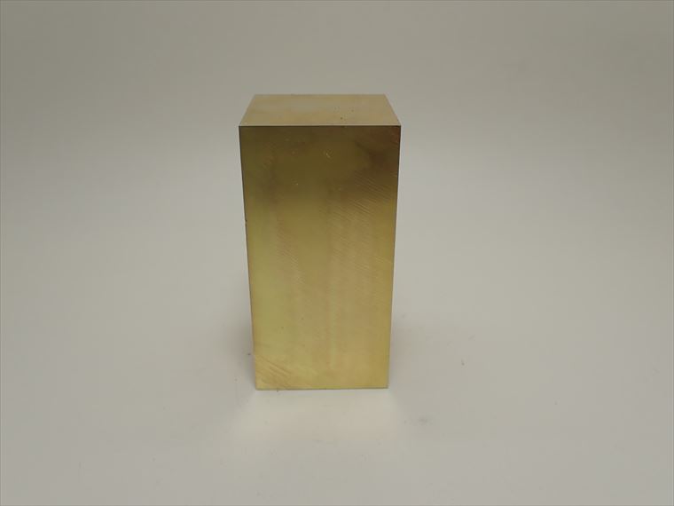 bp1183 真鍮四角柱ブロック （brass cube) 35×35×70 約725g